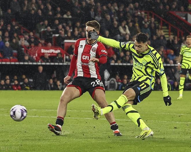 曼城大胜,德比郡不敌谢菲联,引发热议 曼城大胜,德比郡不敌谢菲联,引发热议