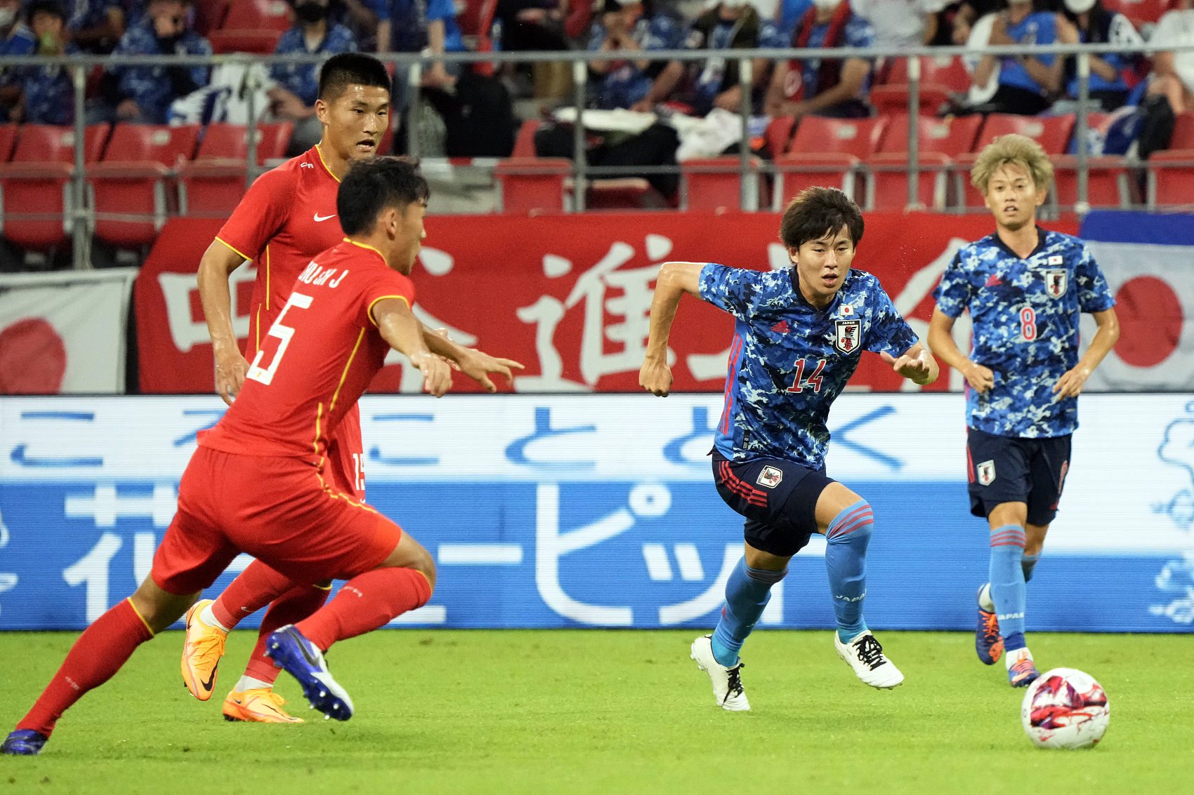 日本队碾压韩国队,奥恰洛夫带队取胜 日本队碾压韩国队,奥恰洛夫带队取胜