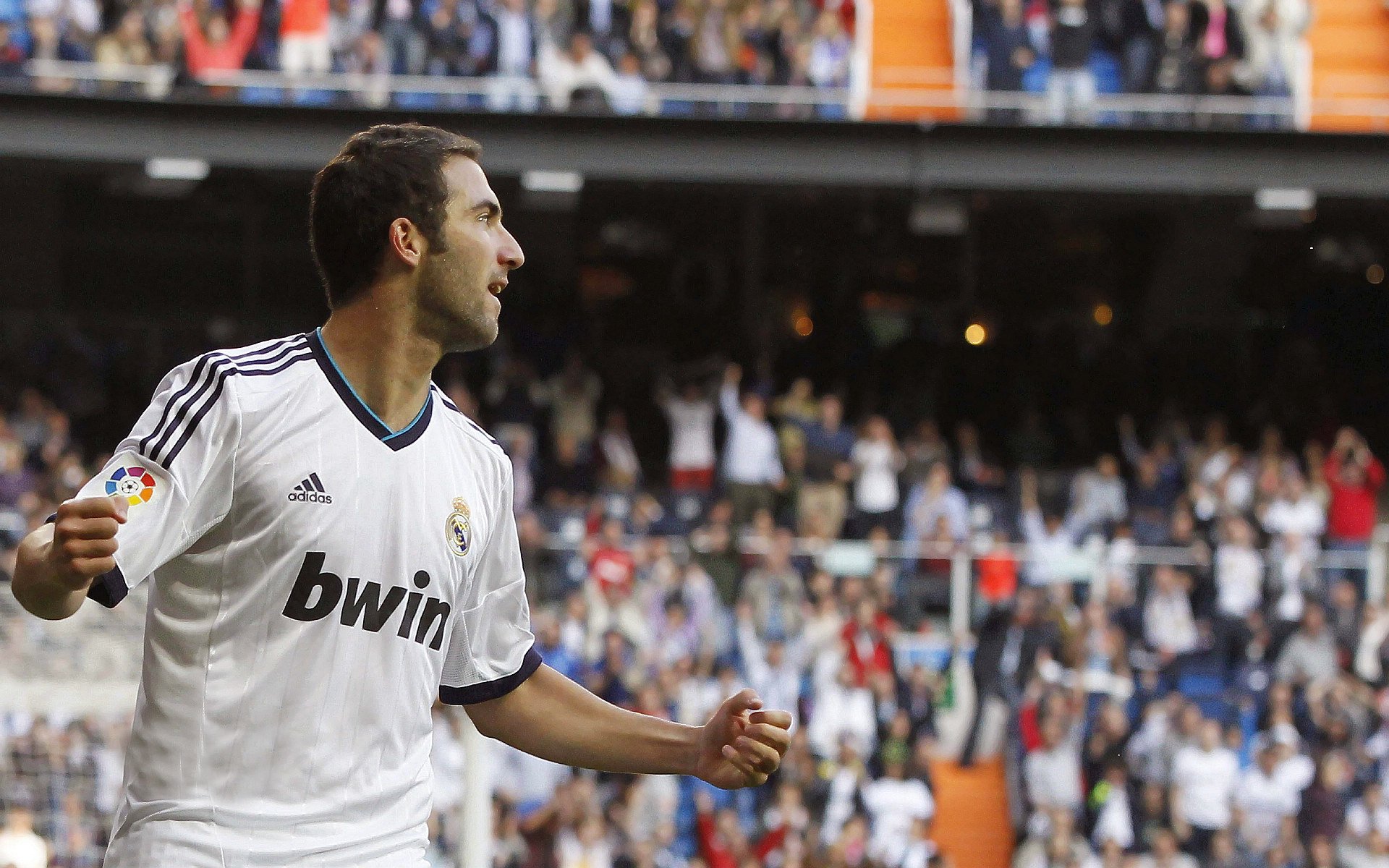 喀麦隆黑豹斩落紫百合!卡拉斯科一锤定音成关键先生