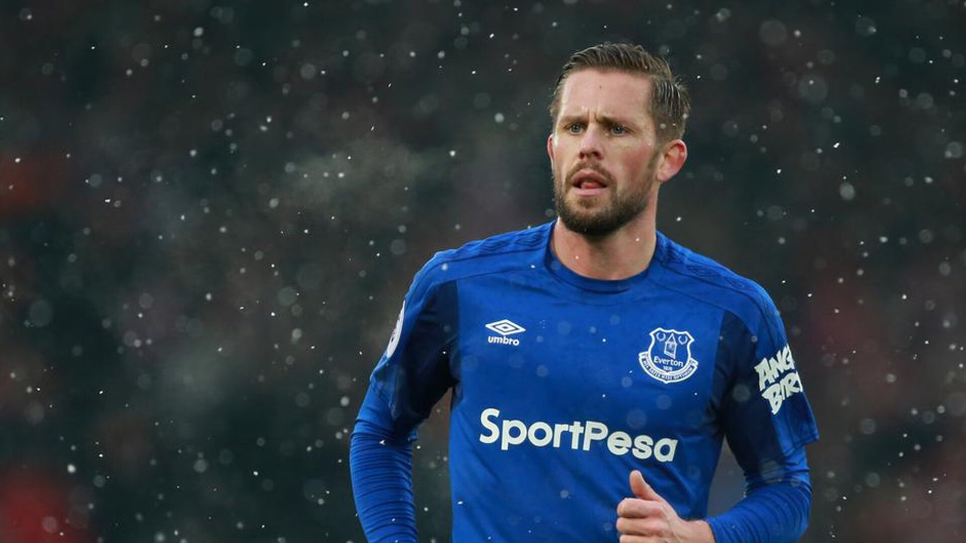 荧光绿色手臂划破西决夜空,德斯蒙德·贝恩的生死战教科书