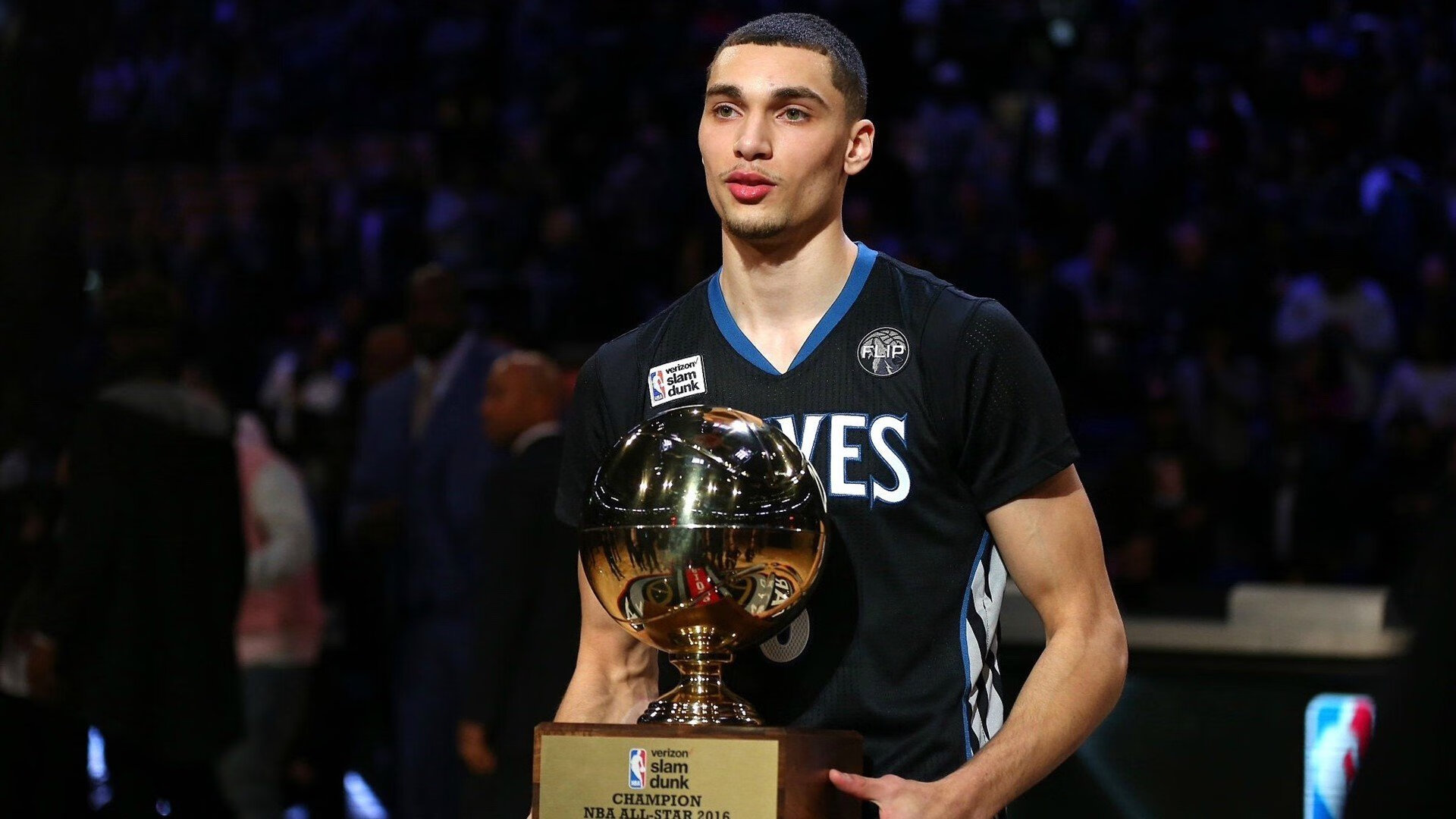 F1引擎轰鸣之夜,孔德演绎静默绞杀术,当极致速度遇上顶级防守的艺术